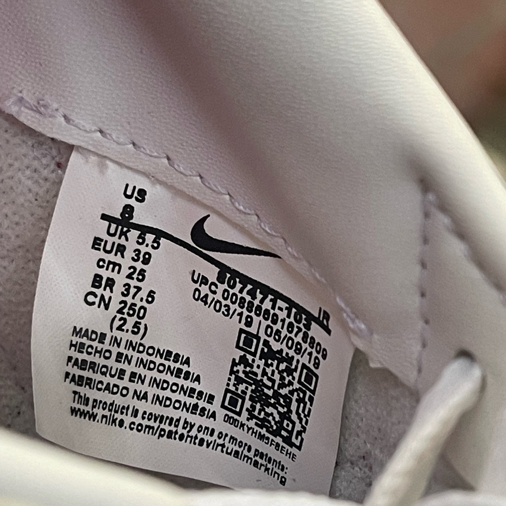 Women’s Nike Cortez - Picture 5 of 11